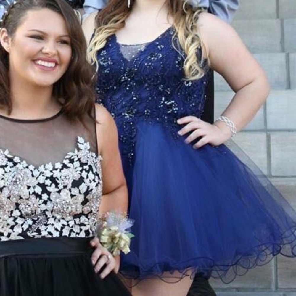 Blue short dress